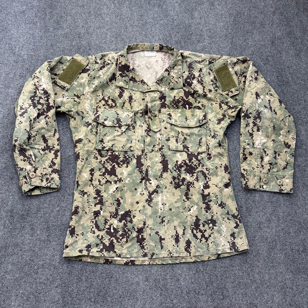 US Navy NWU Type III AOR2 Digital Camo Blouse Medium Long 8405-01-574-0525